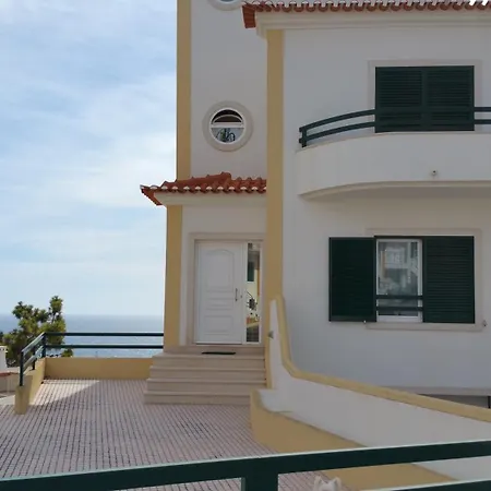 Ocean Nyaraló Ericeira